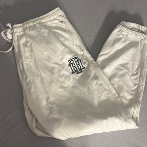 Tommy Hilfiger Pants Size L